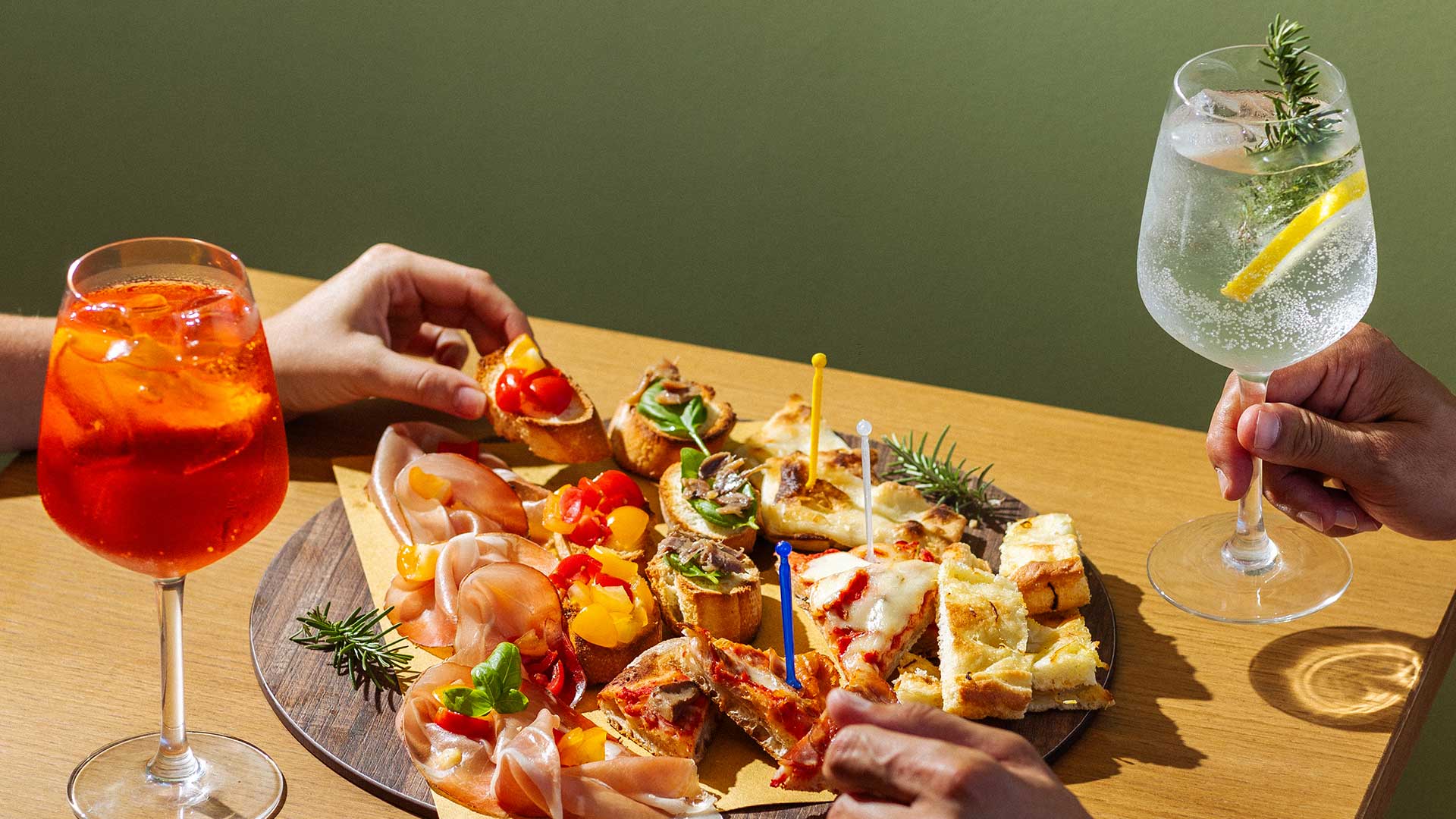 Amletina prodotti aperitivo taglieri drink